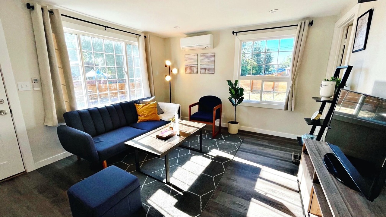 Photo of Livingroom in Bryn Mawr-Skyway