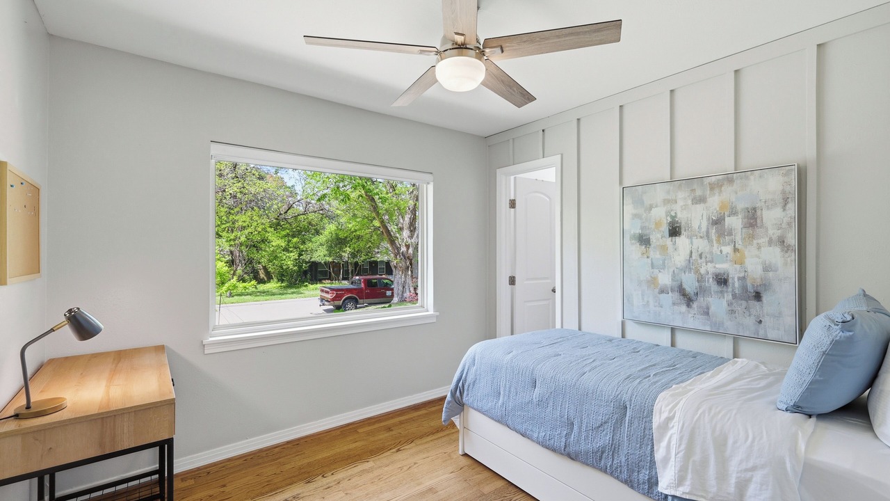 Photo of Bedroom in Central Arlington