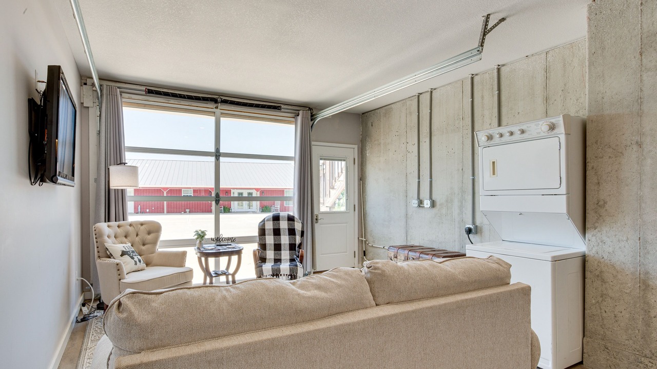 Photo of Livingroom in Clinton County
