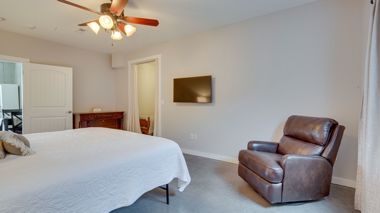 Photo of Bedroom in Clinton County