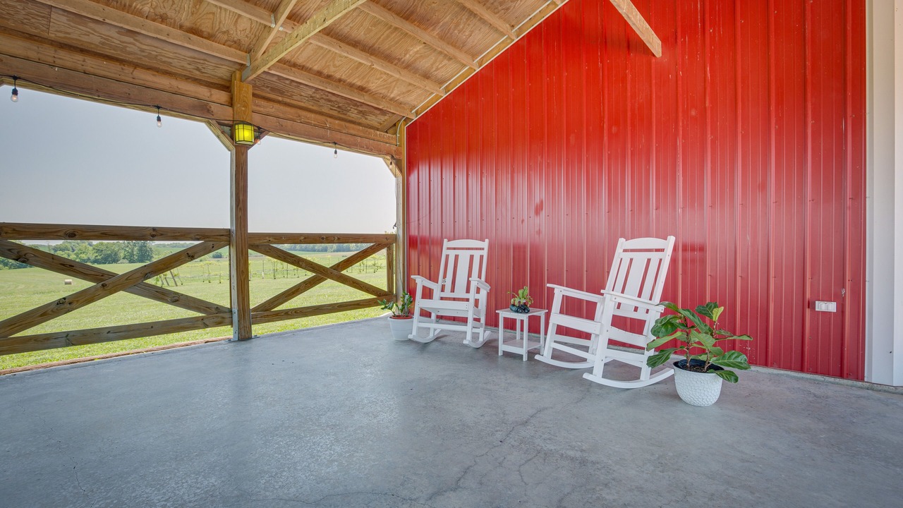 Photo of Patio Balcony in Clinton County