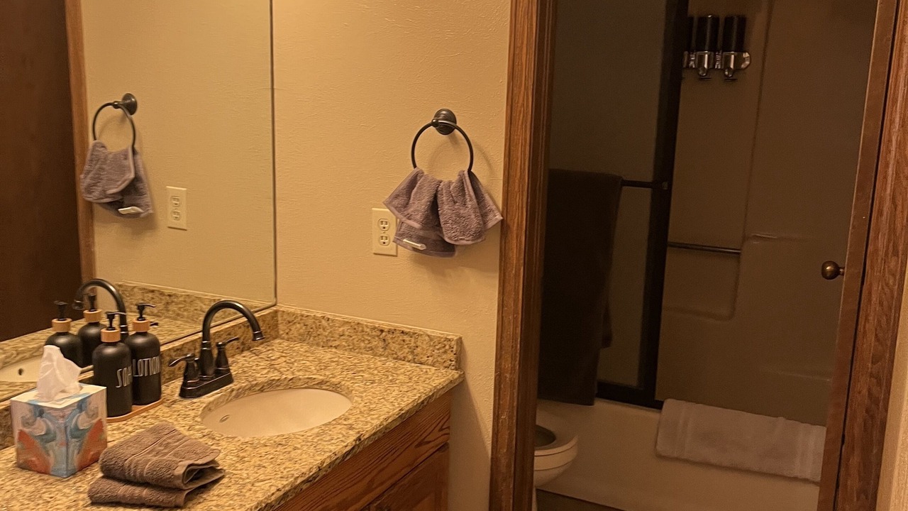Photo of Bathroom in Silvercreek
