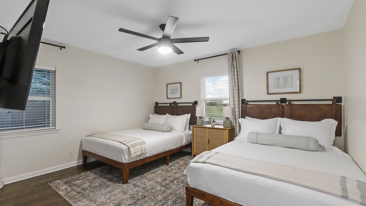 Photo of Bedroom in Central Arlington