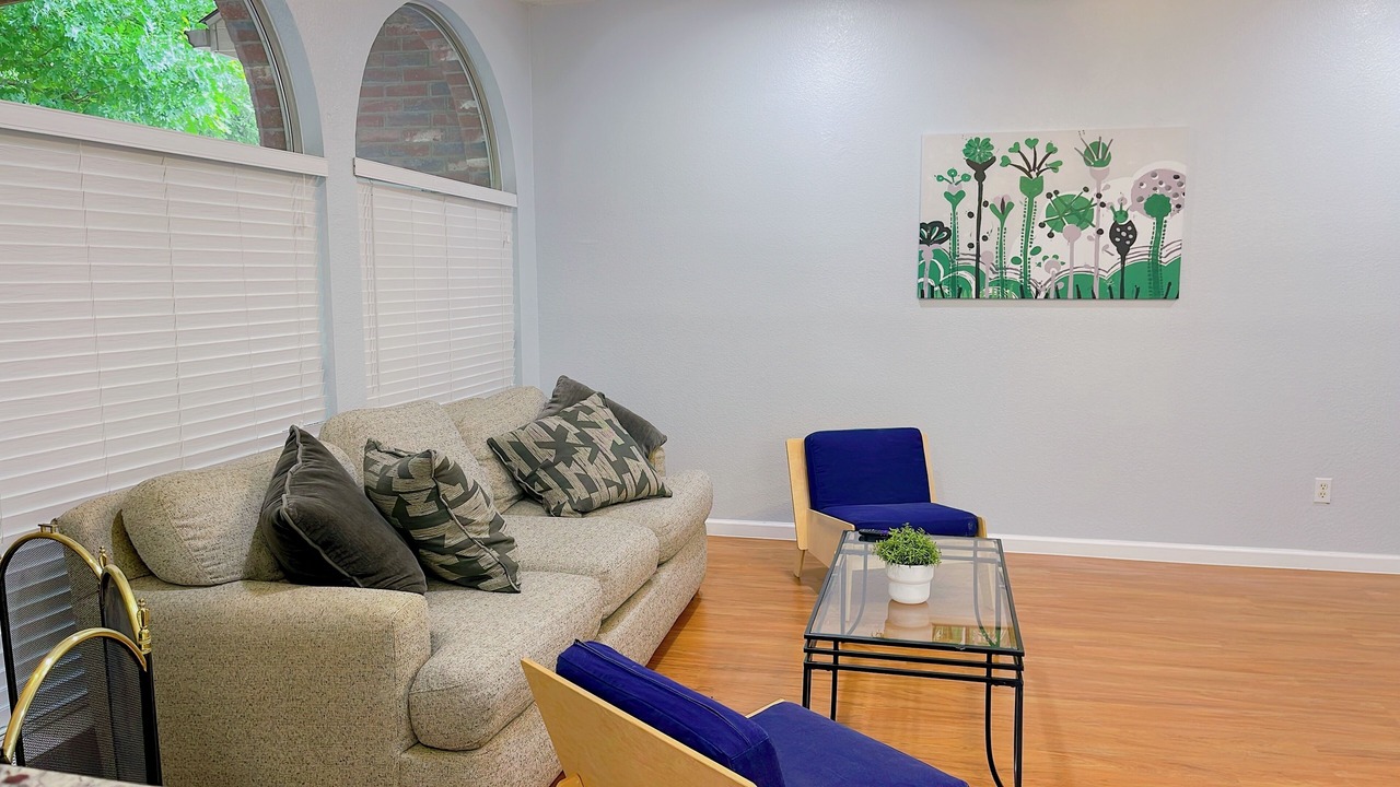 Photo of Livingroom in South Arlington