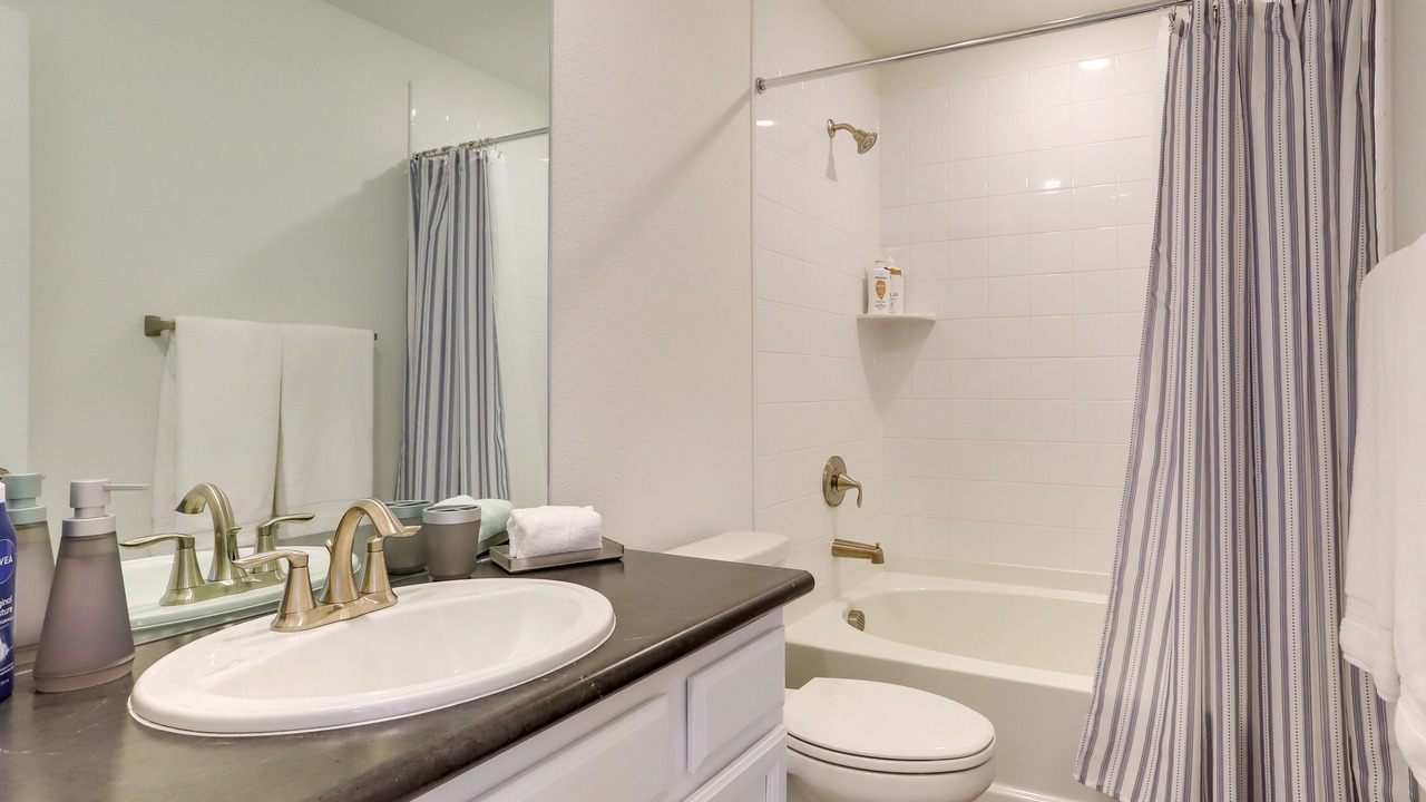 Photo of Bathroom in Commerce City