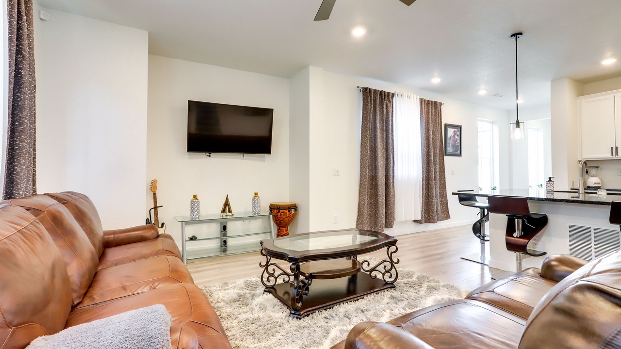 Photo of Livingroom in Commerce City
