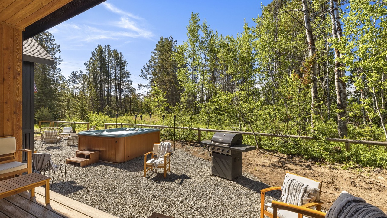 Photo of Outdoor in Donnelly