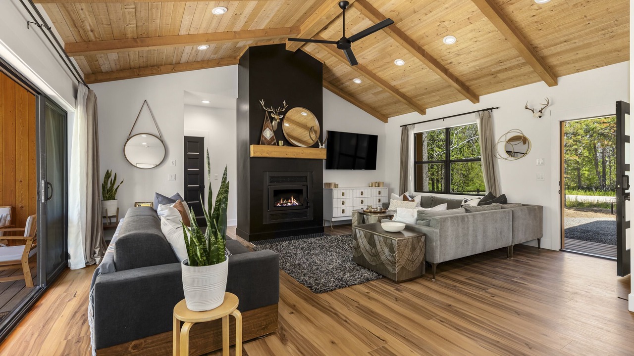 Photo of Livingroom in Donnelly