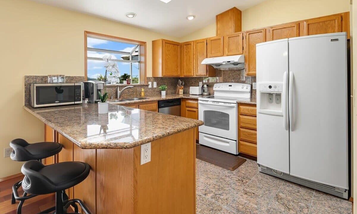 Photo of Kitchen in Mid-Beacon Hill