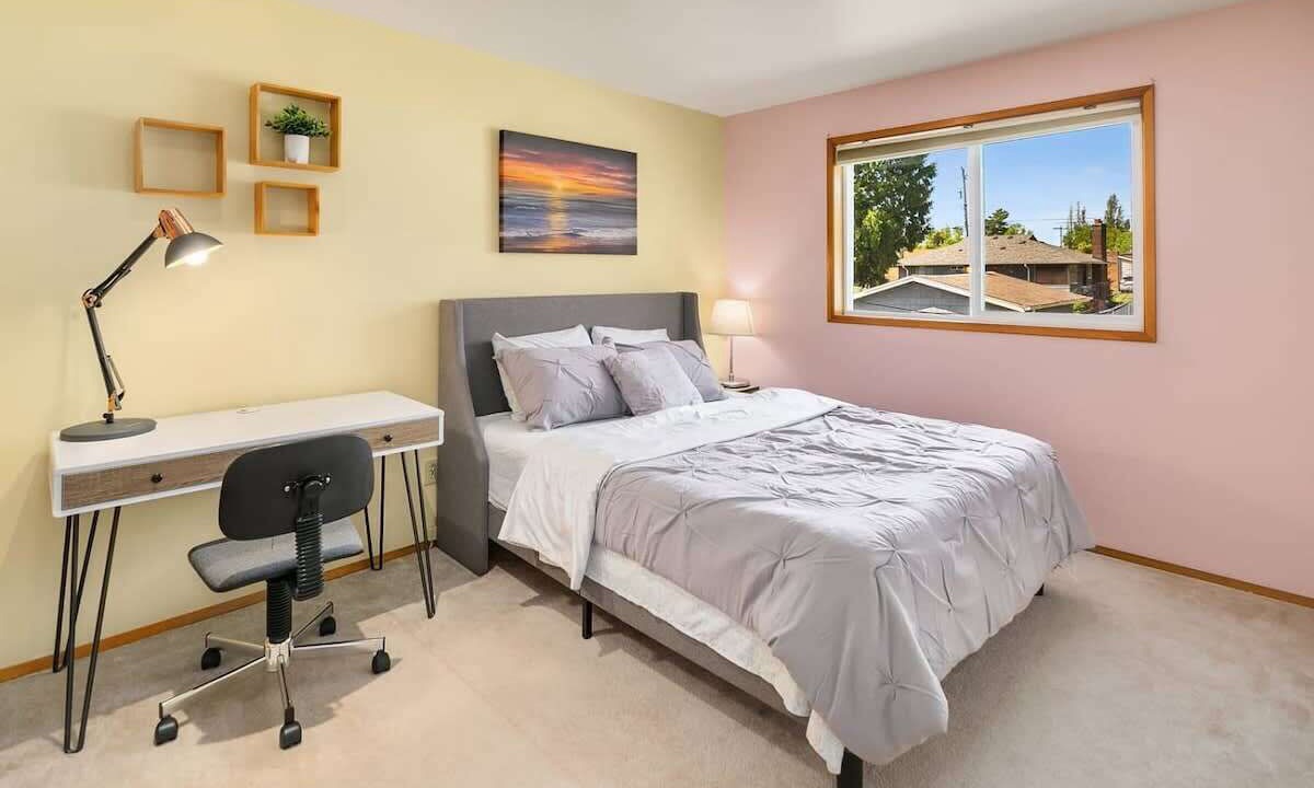Photo of Bedroom in Mid-Beacon Hill