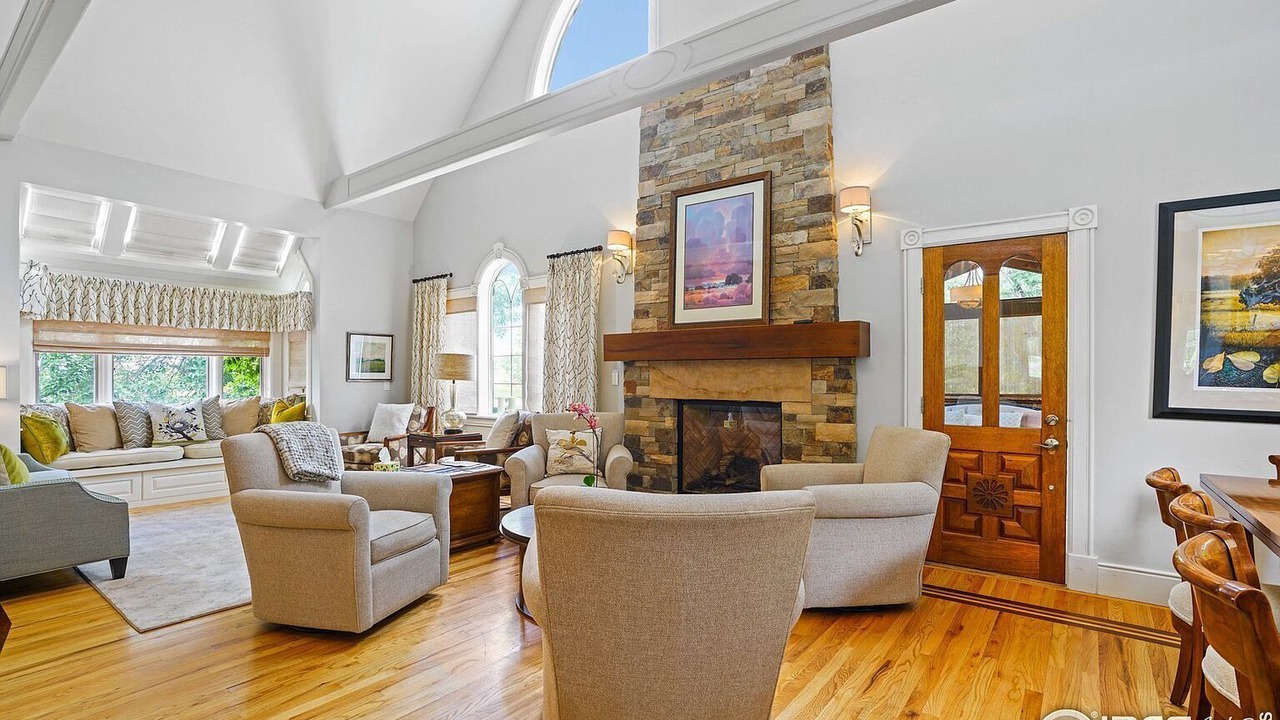 Photo of Livingroom in Longmont