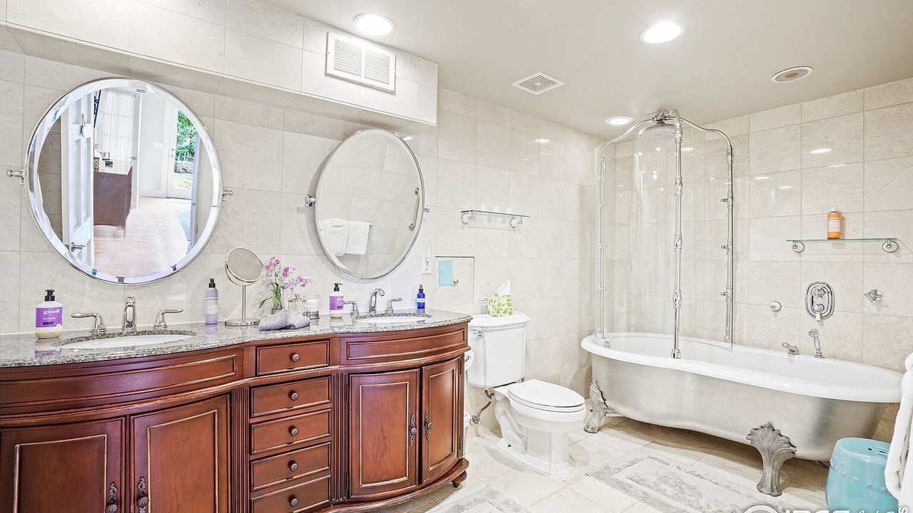 Photo of Bathroom in Longmont