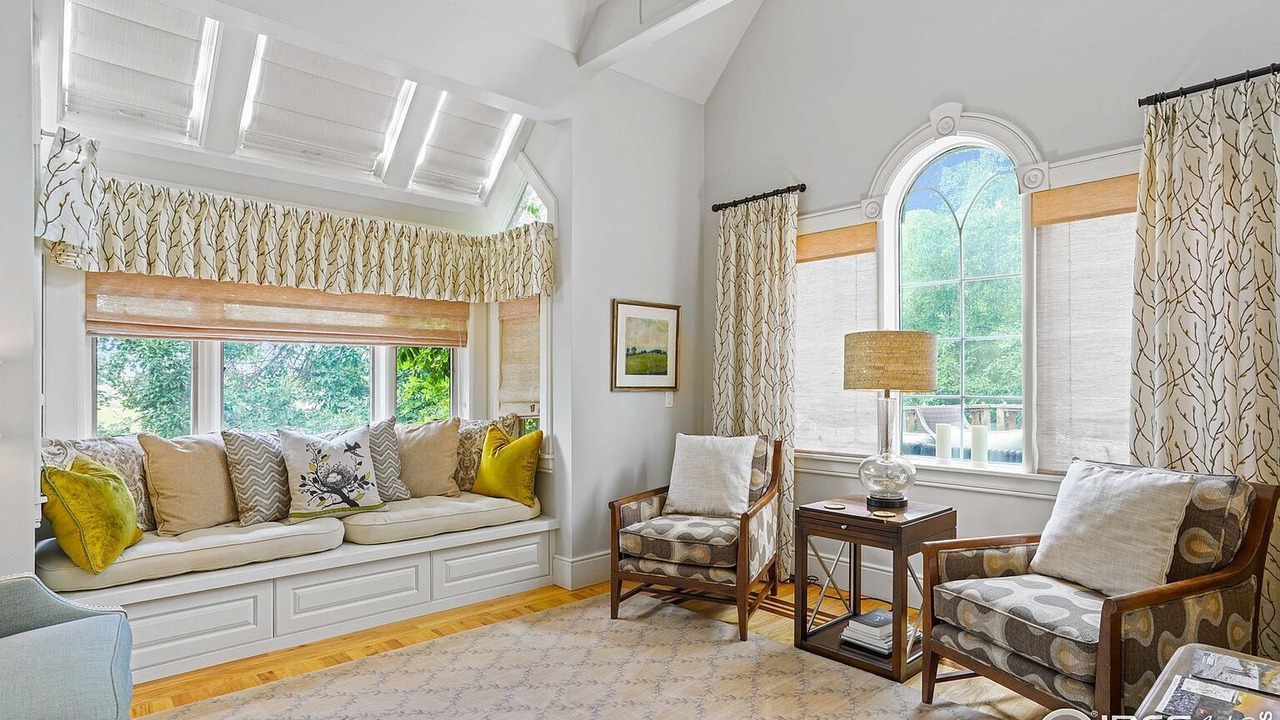 Photo of Livingroom in Longmont