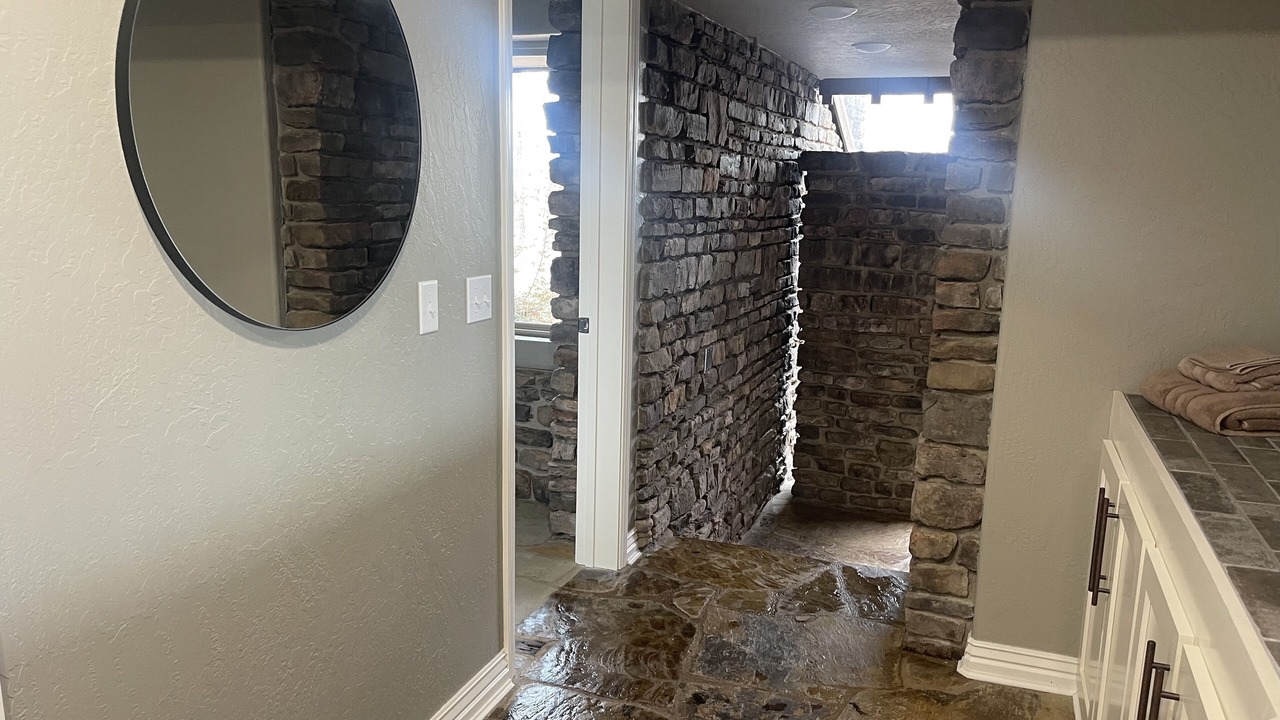 Photo of Bathroom in Mena