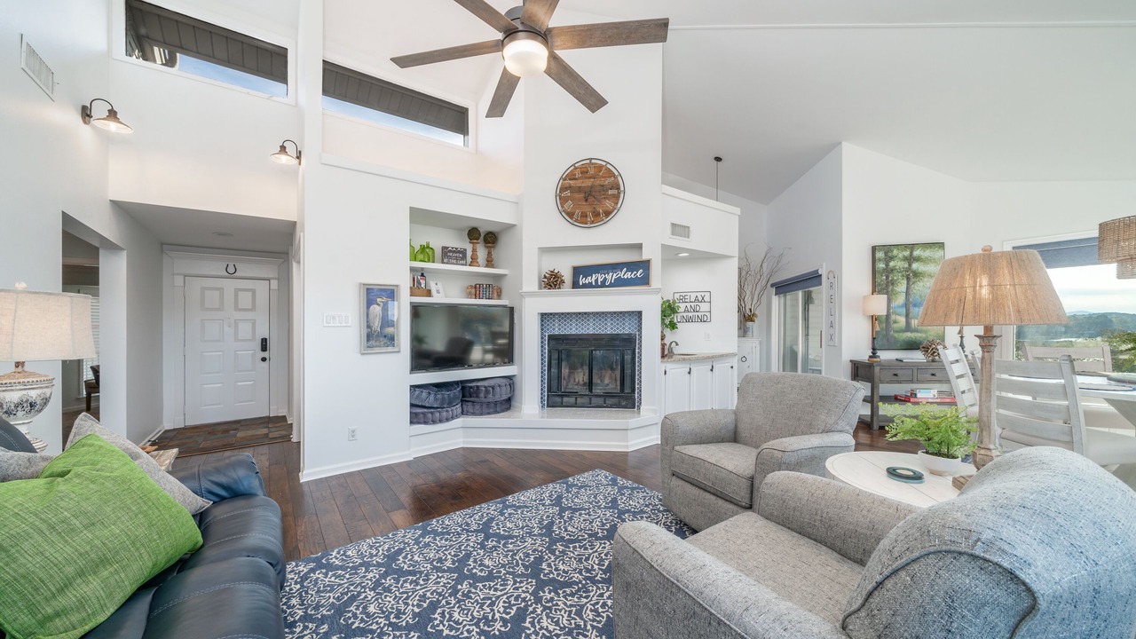 Photo of Livingroom in Lake Hamilton