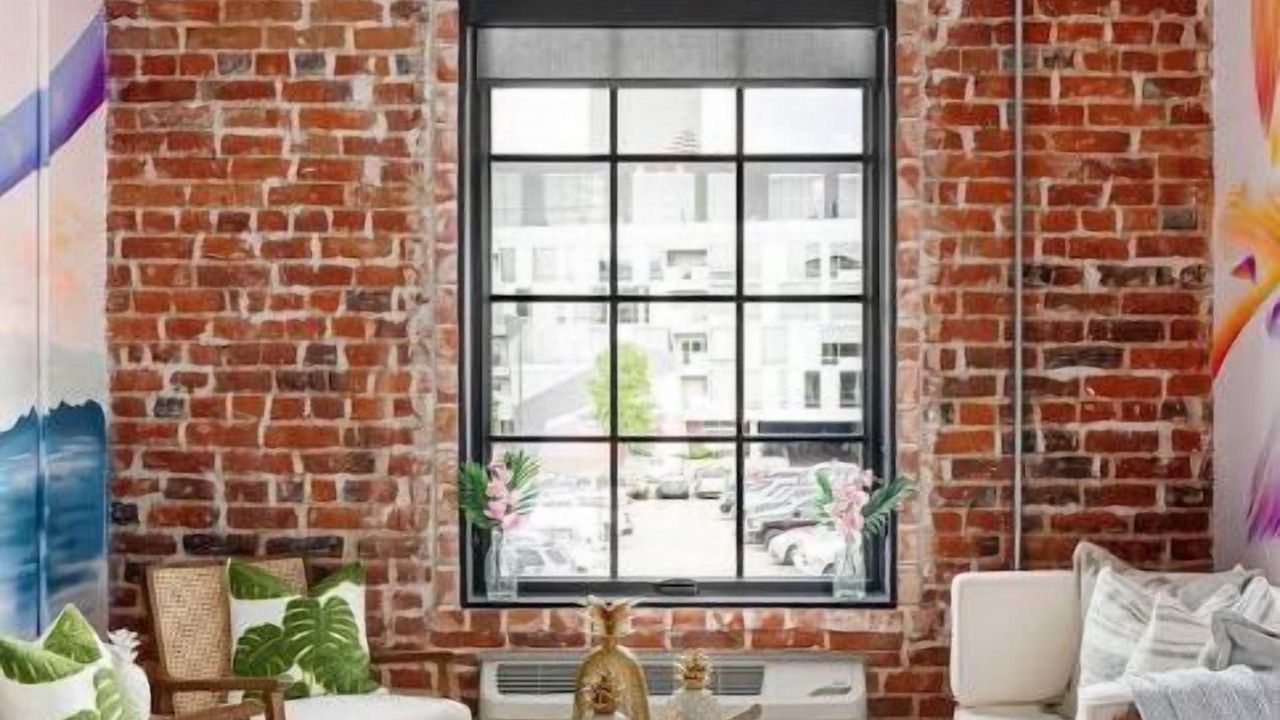 Photo of Livingroom in Civic Center