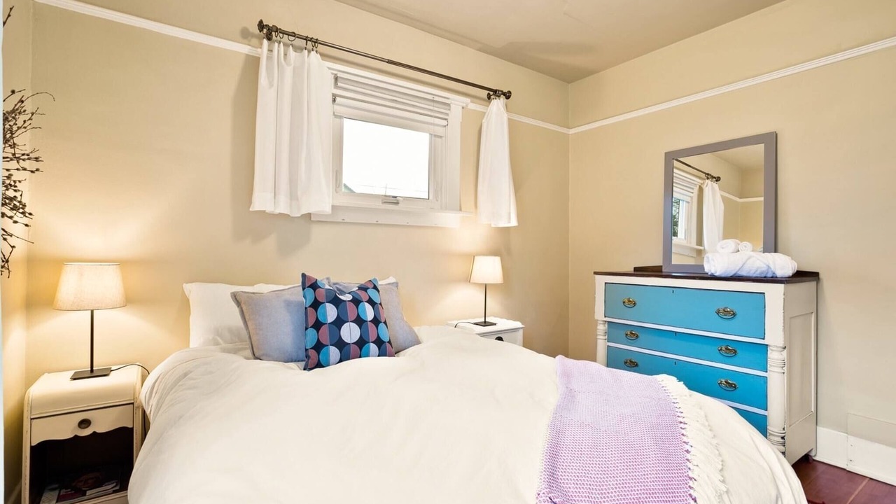 Photo of Bedroom in South Perry District