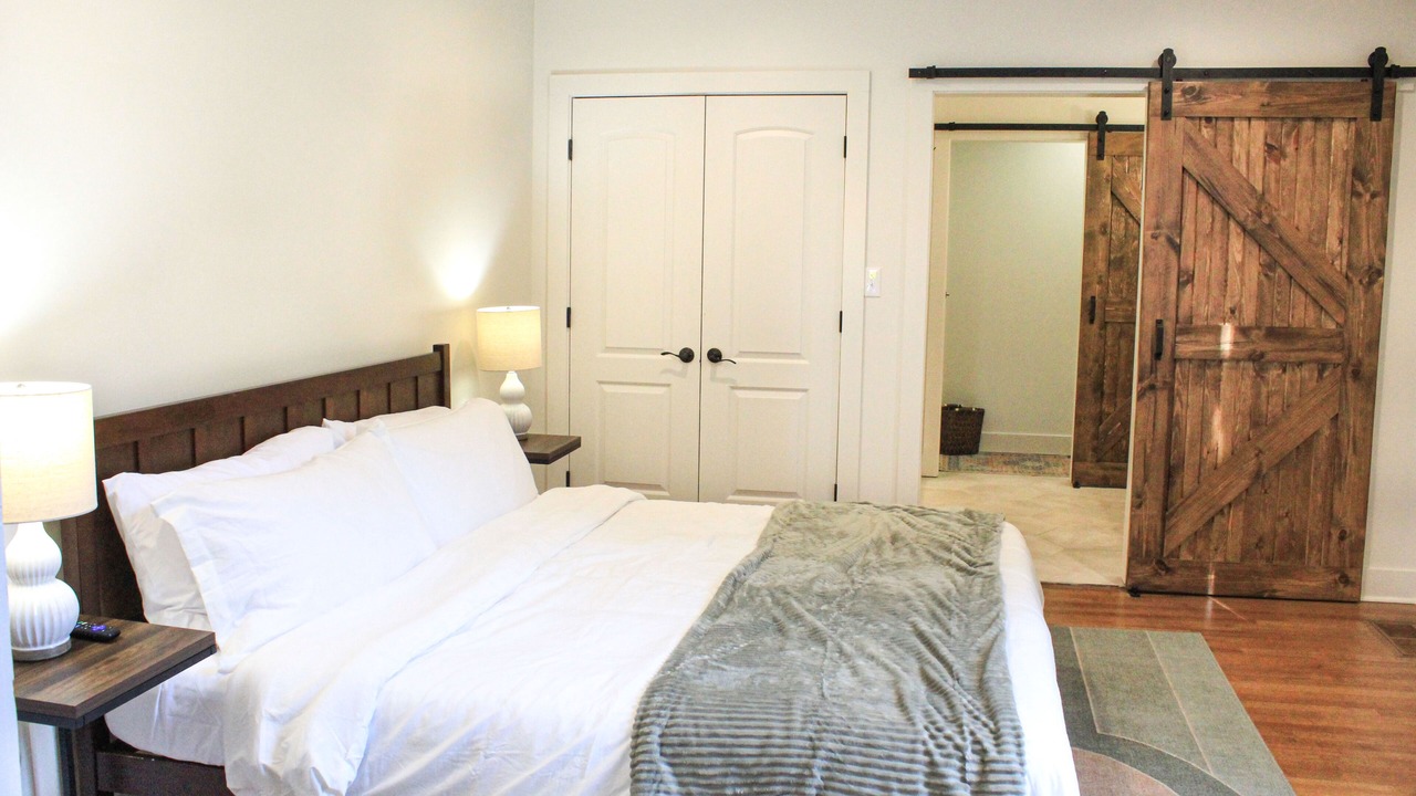 Photo of Bedroom in Tonganoxie