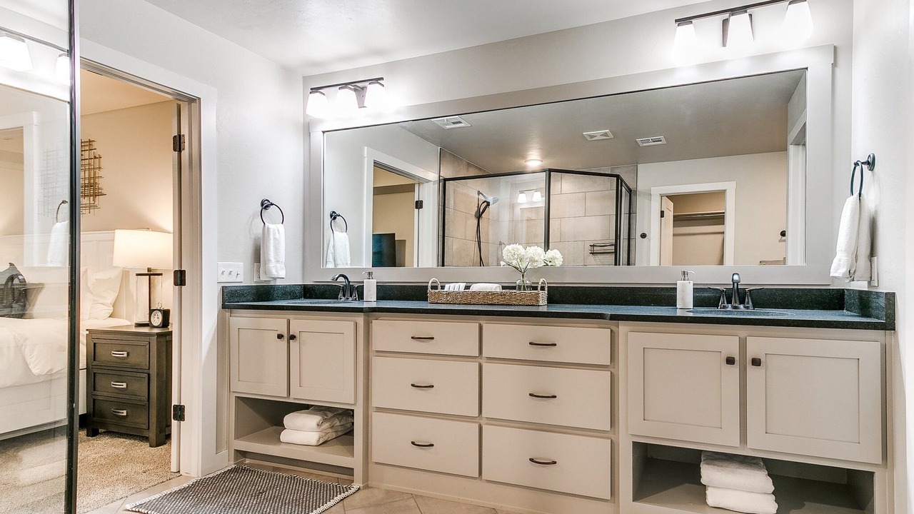 Photo of Bathroom in Wheatland
