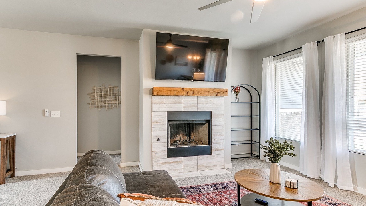 Photo of Livingroom in Yukon