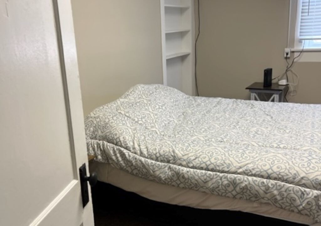 Photo of Bedroom in Centerville