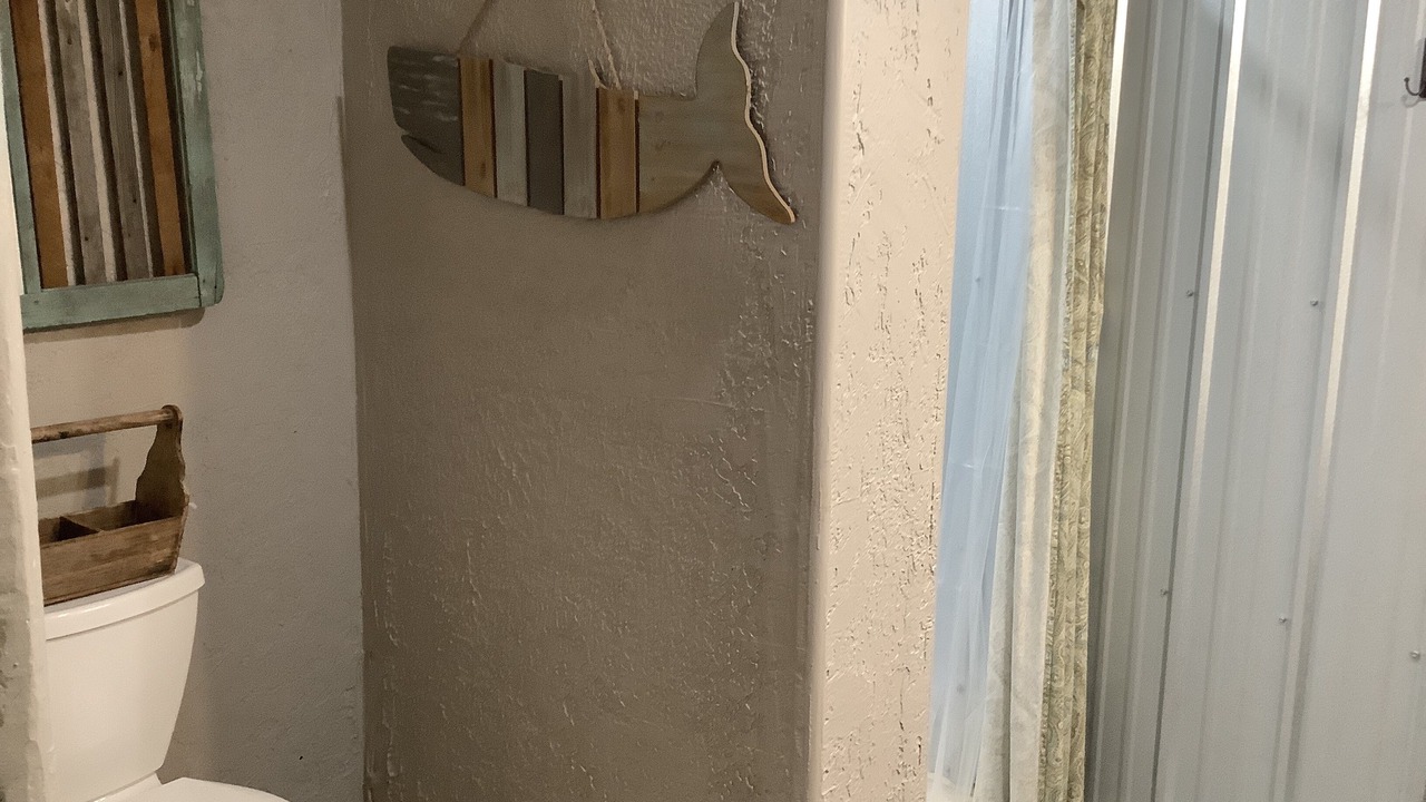 Photo of Bathroom in Gage