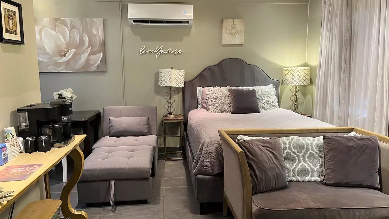Photo of Bedroom in Roswell