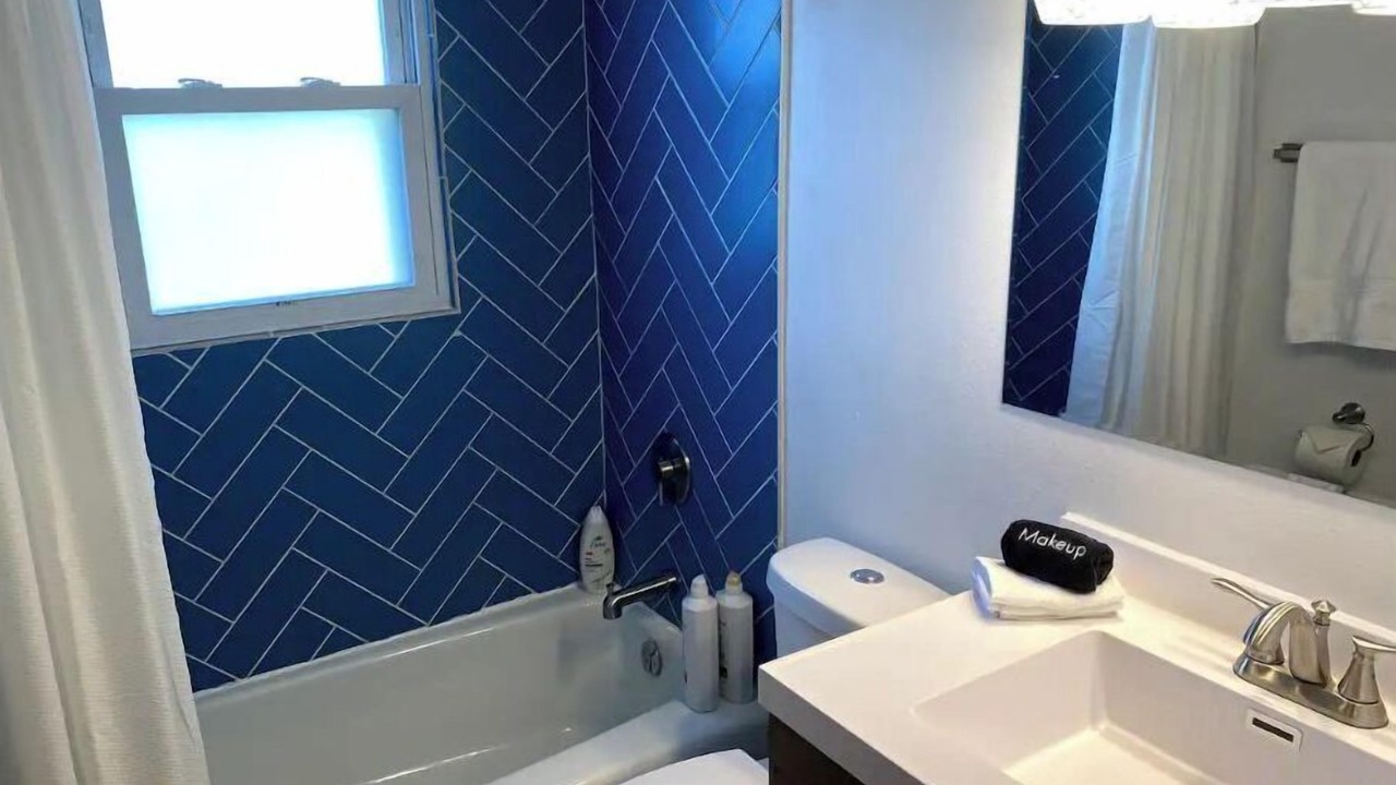 Photo of Bathroom in Indianola