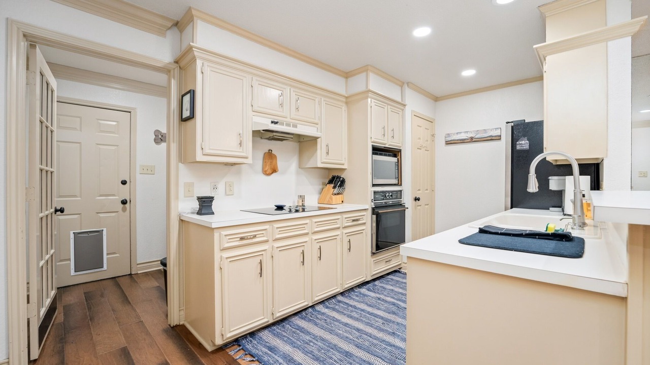 Photo of Kitchen in Raintree