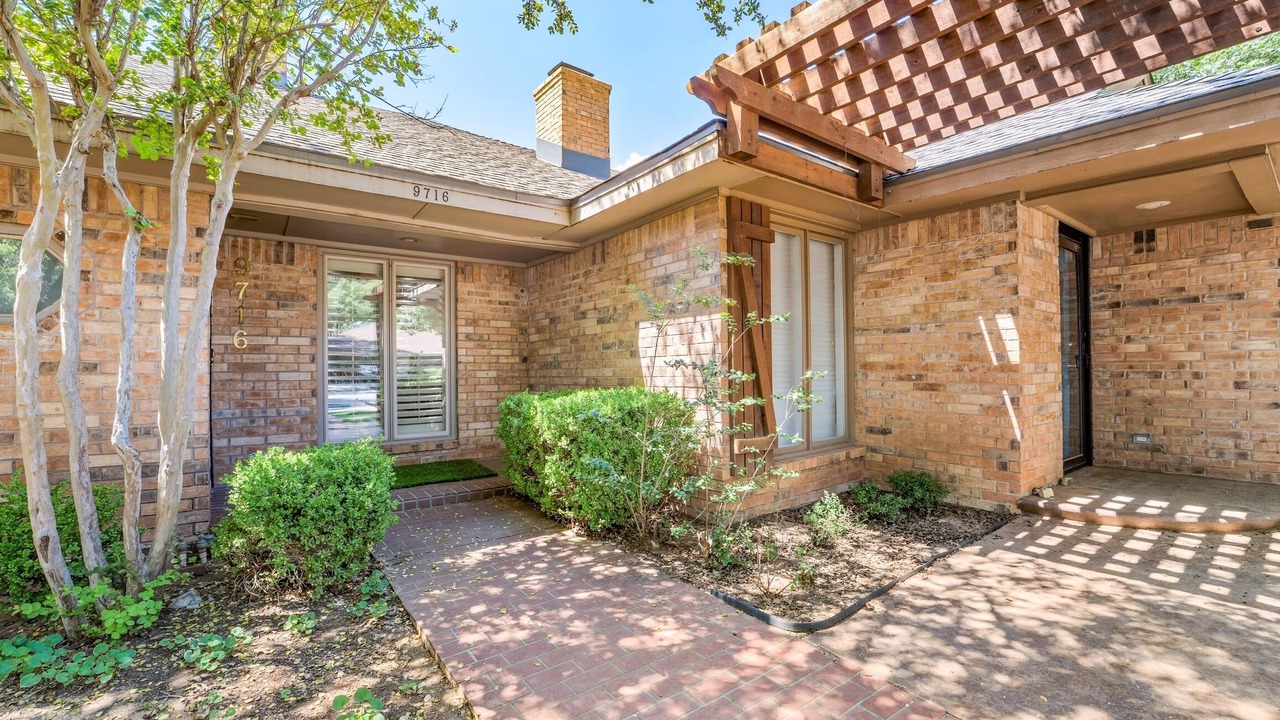 Photo of Outdoor in Raintree