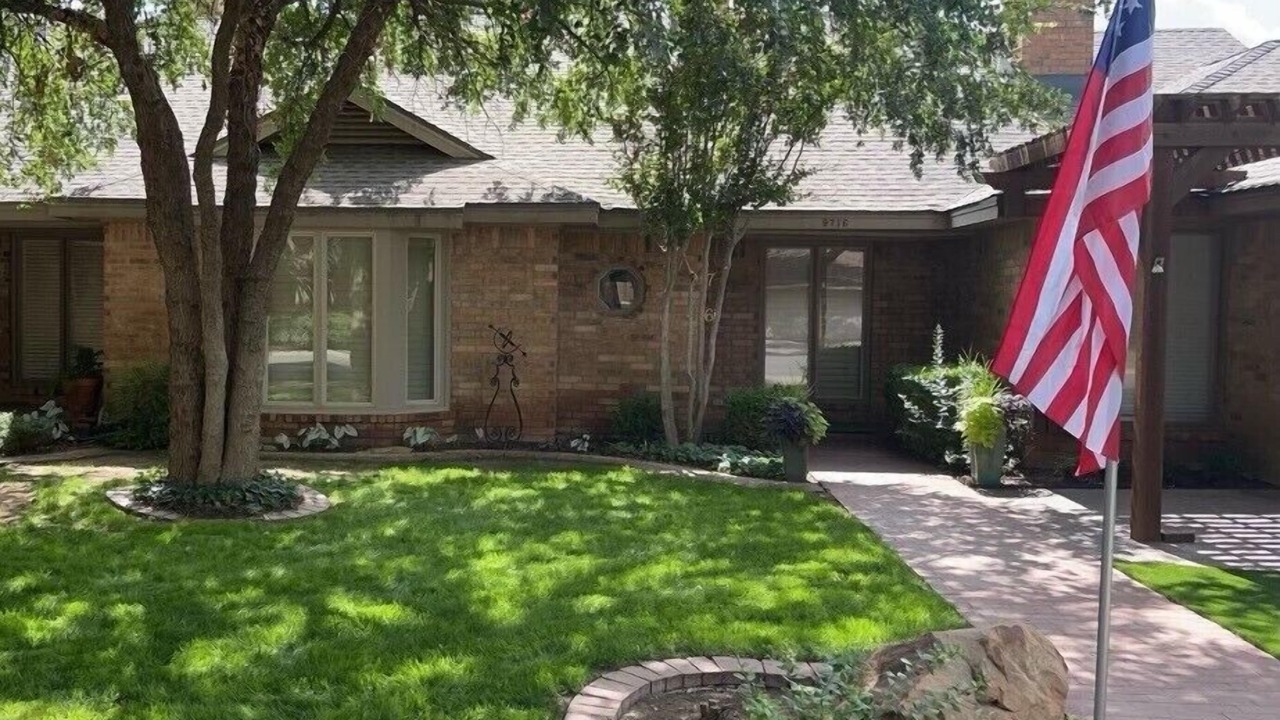 Photo of Outdoor in Raintree