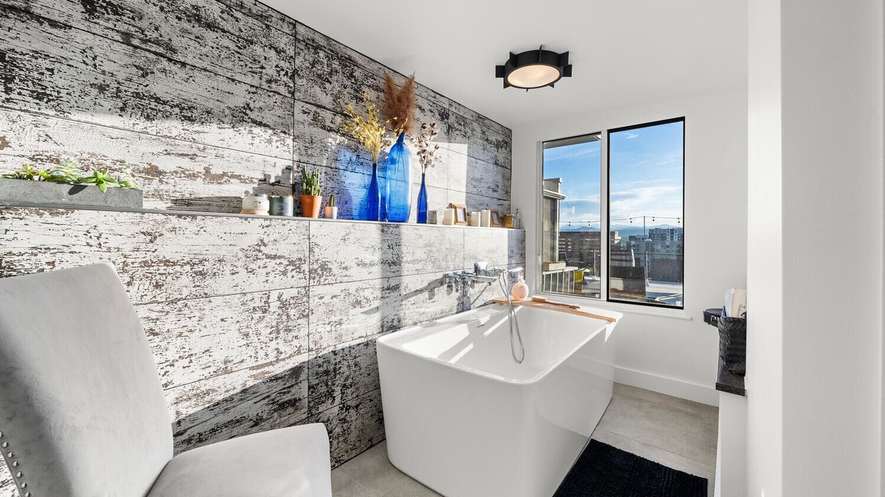 Photo of Bathroom in Speer