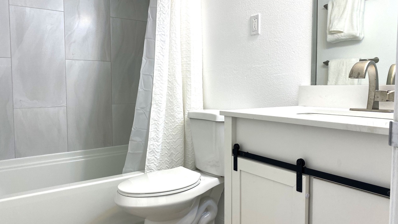 Photo of Bathroom in Hale