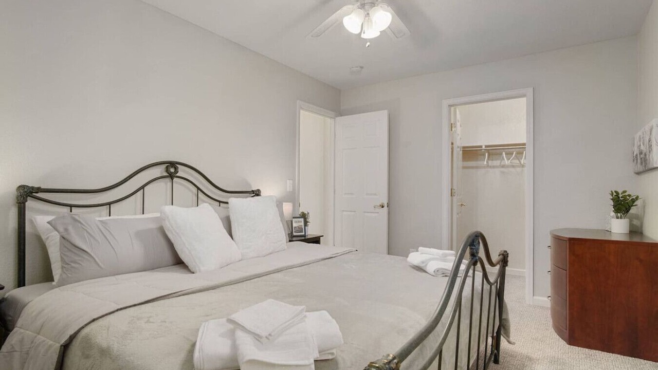 Photo of Bedroom in Golden