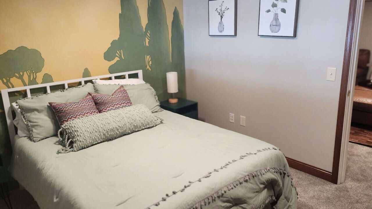 Photo of Bedroom in Downtown Lincoln