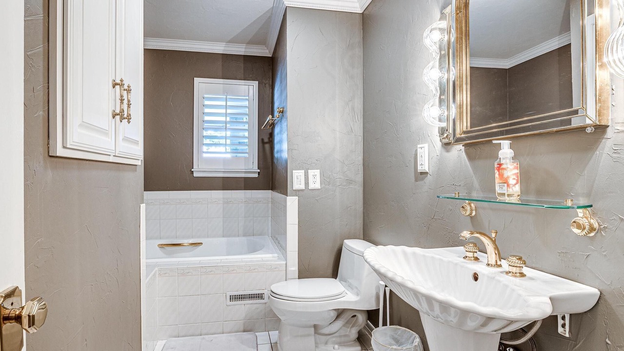Photo of Bathroom in Central Oklahoma City