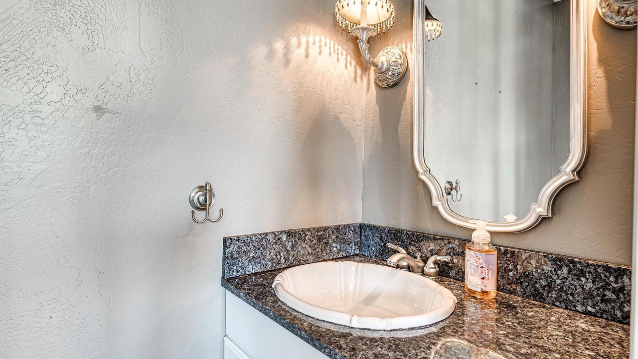 Photo of Bathroom in Central Oklahoma City