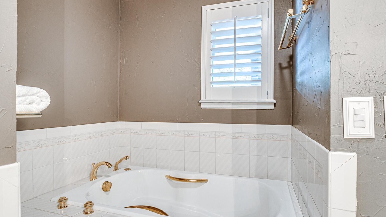 Photo of Bathroom in Central Oklahoma City