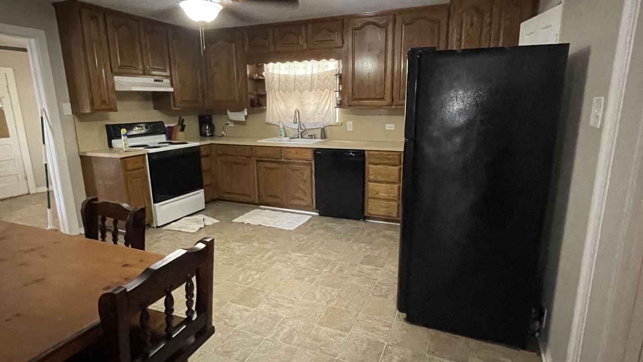 Photo of Kitchen in Springtown