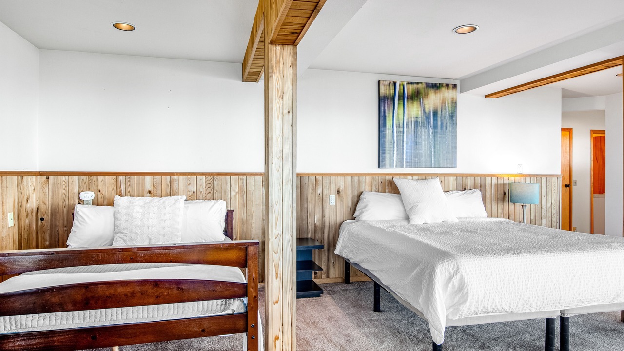 Photo of Bedroom in Eastsound