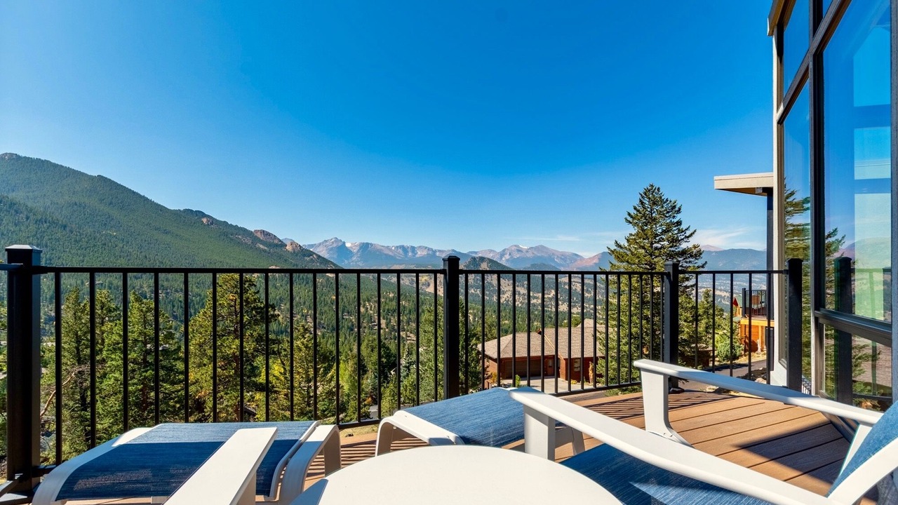 Photo of Outdoor in Windcliff Estates