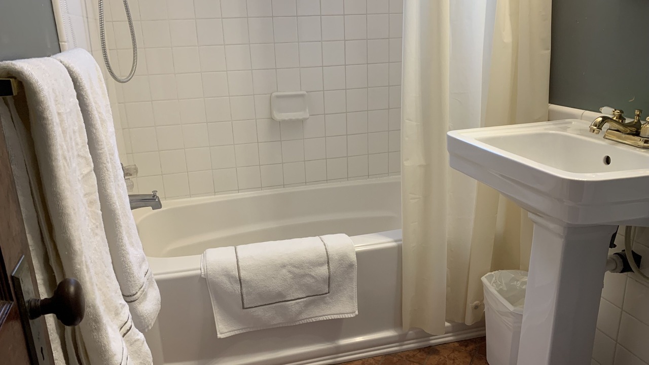 Photo of Bathroom in Cheyenne