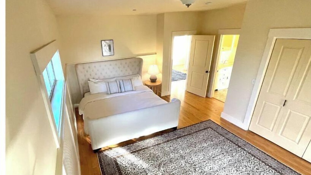 Photo of Bedroom in Eureka