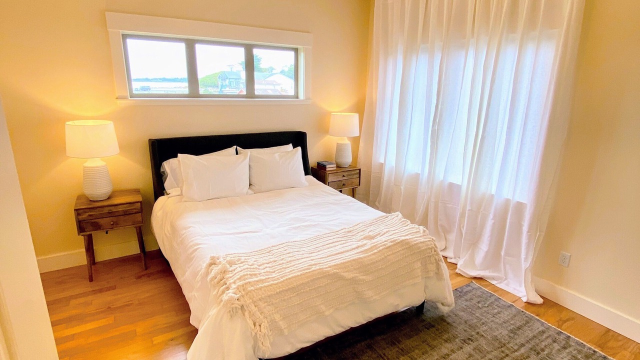 Photo of Bedroom in Eureka