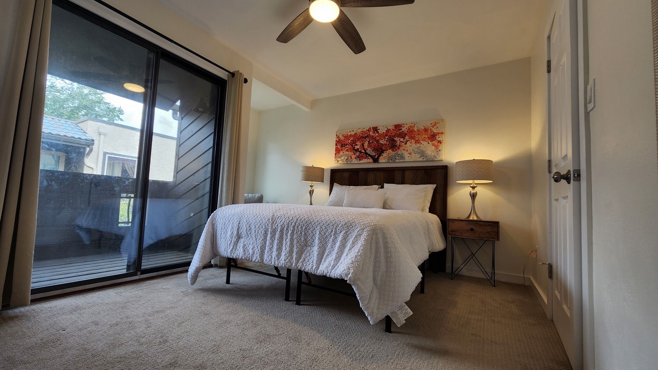 Photo of Bedroom in Glenwood Grove - North Iris
