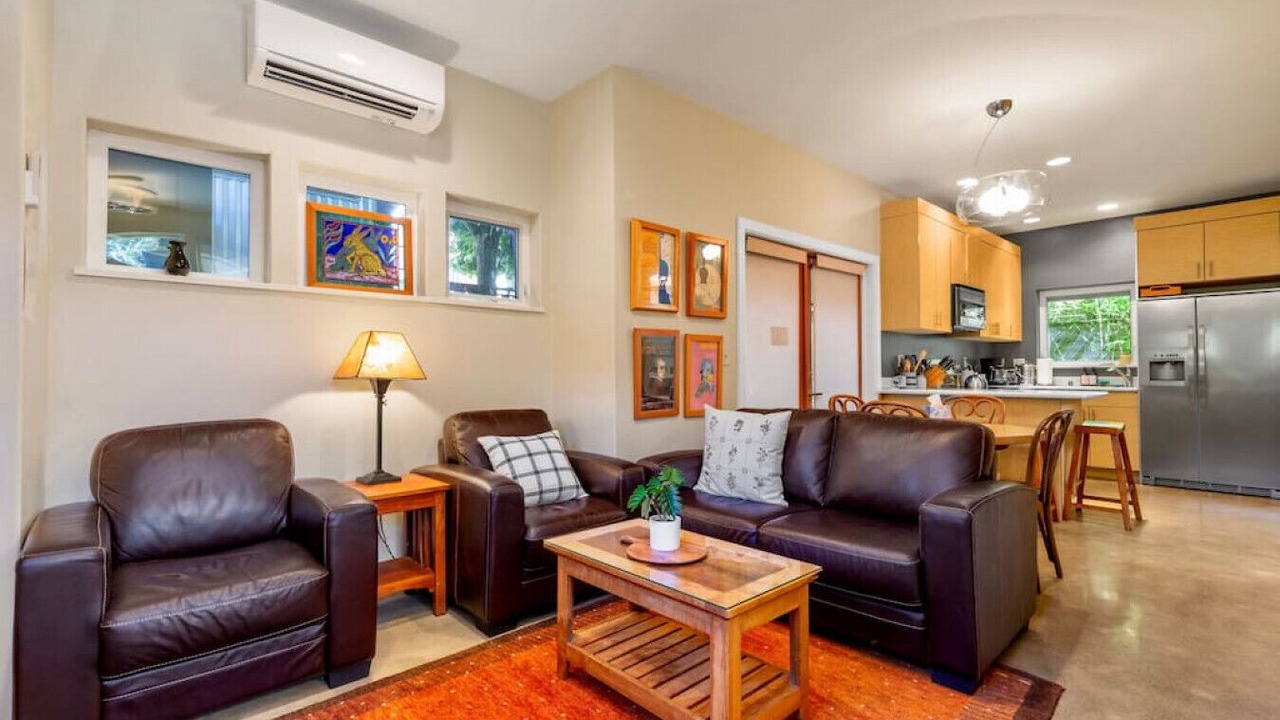Photo of Livingroom in Columbia City