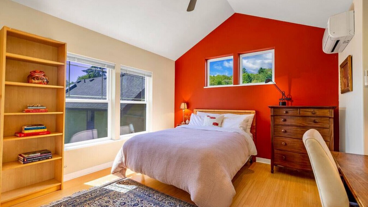 Photo of Bedroom in Columbia City