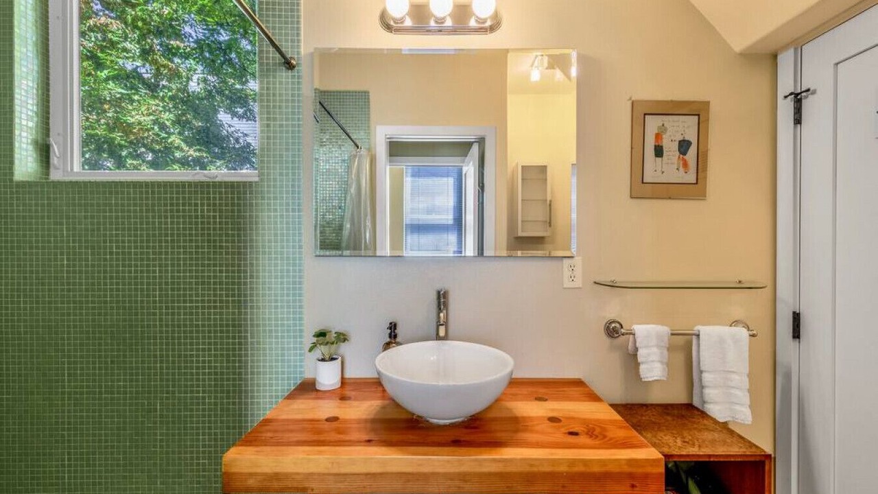 Photo of Bathroom in Columbia City