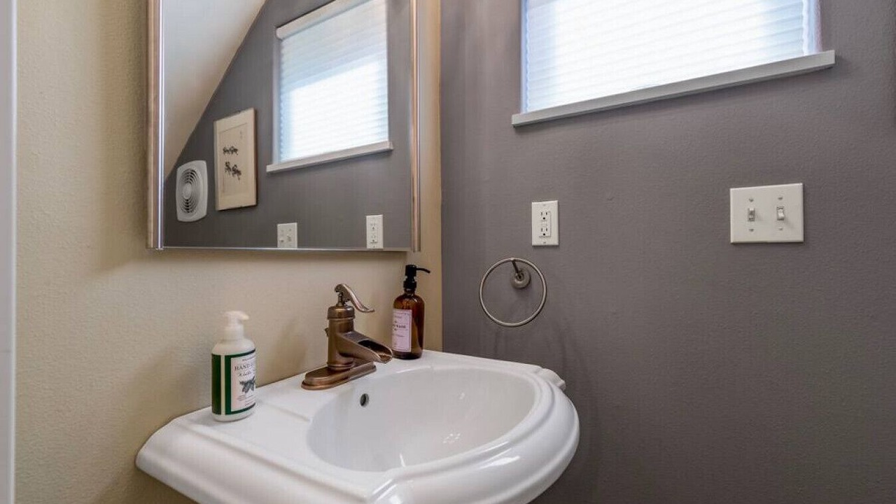 Photo of Bathroom in Columbia City