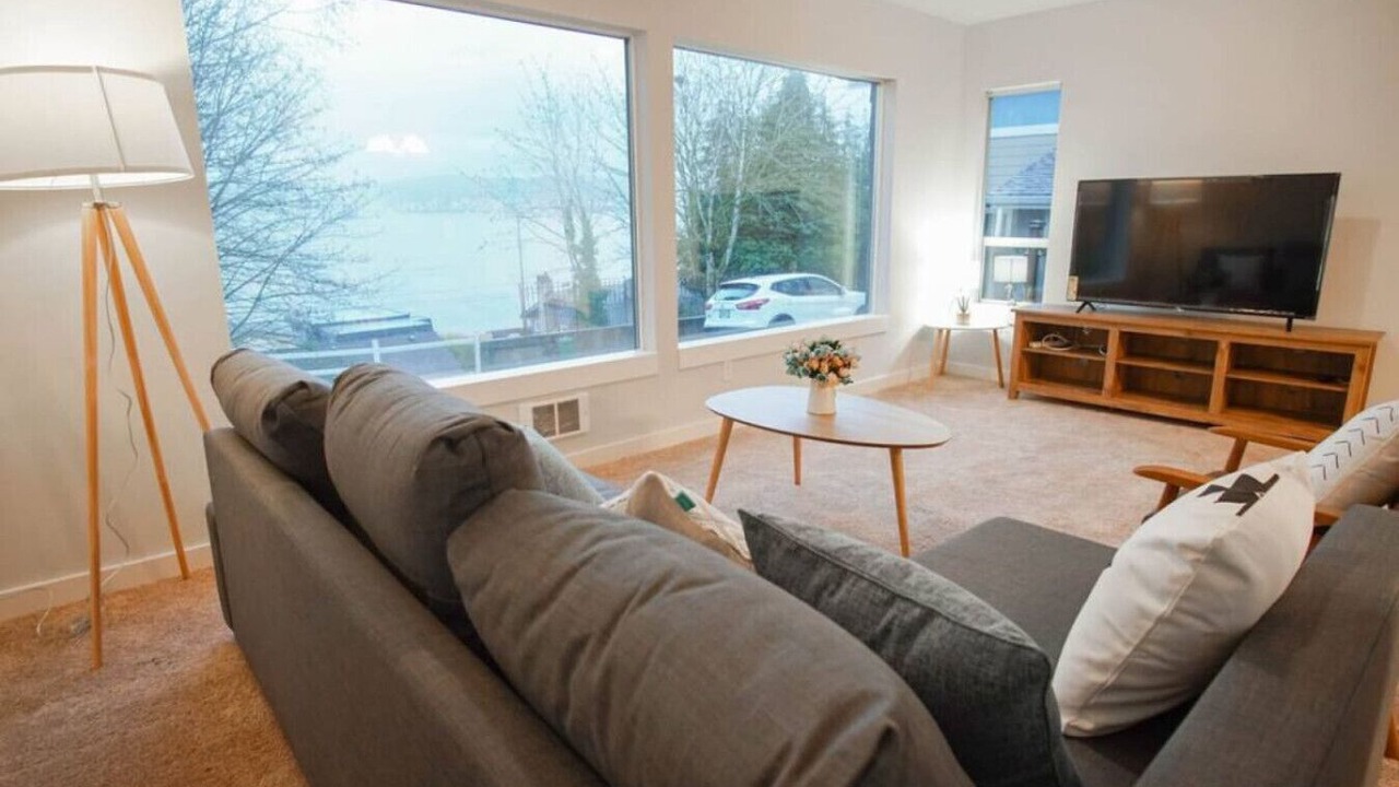 Photo of Livingroom in Rainier Valley
